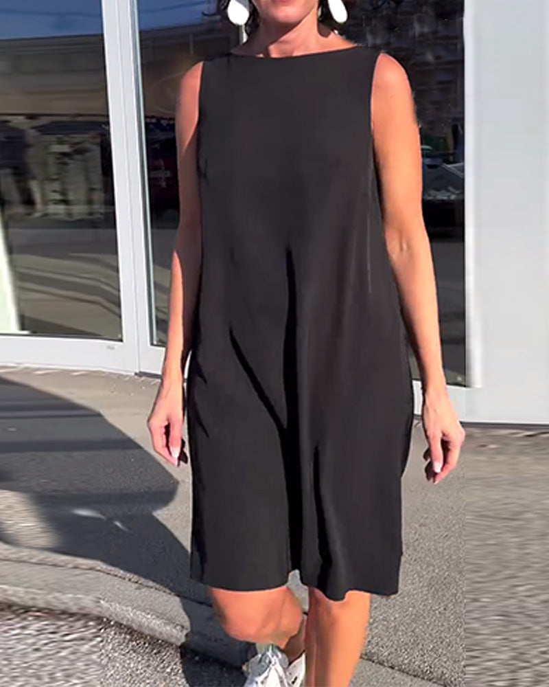 Dara™ | Women’s Sleeveless Solid Color Shift Dress
