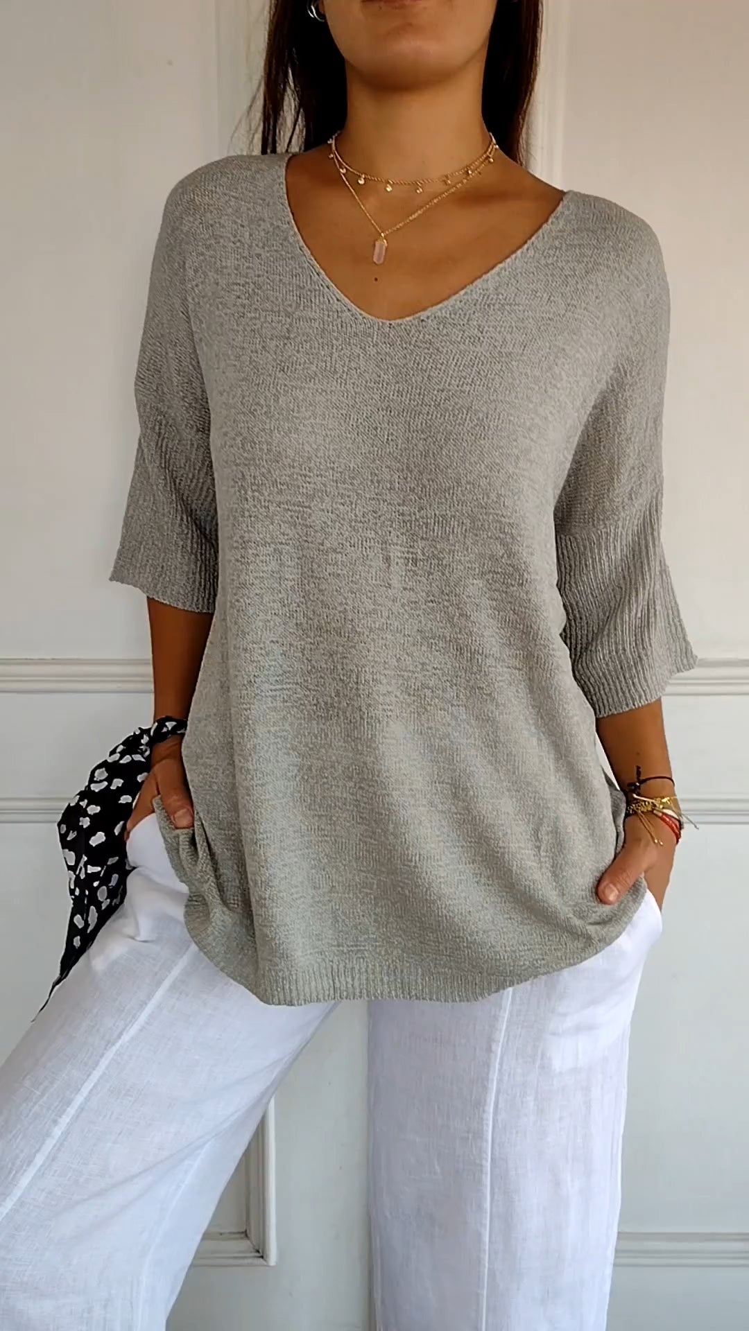 Anna™ | Women’s V-Neck Knit Top