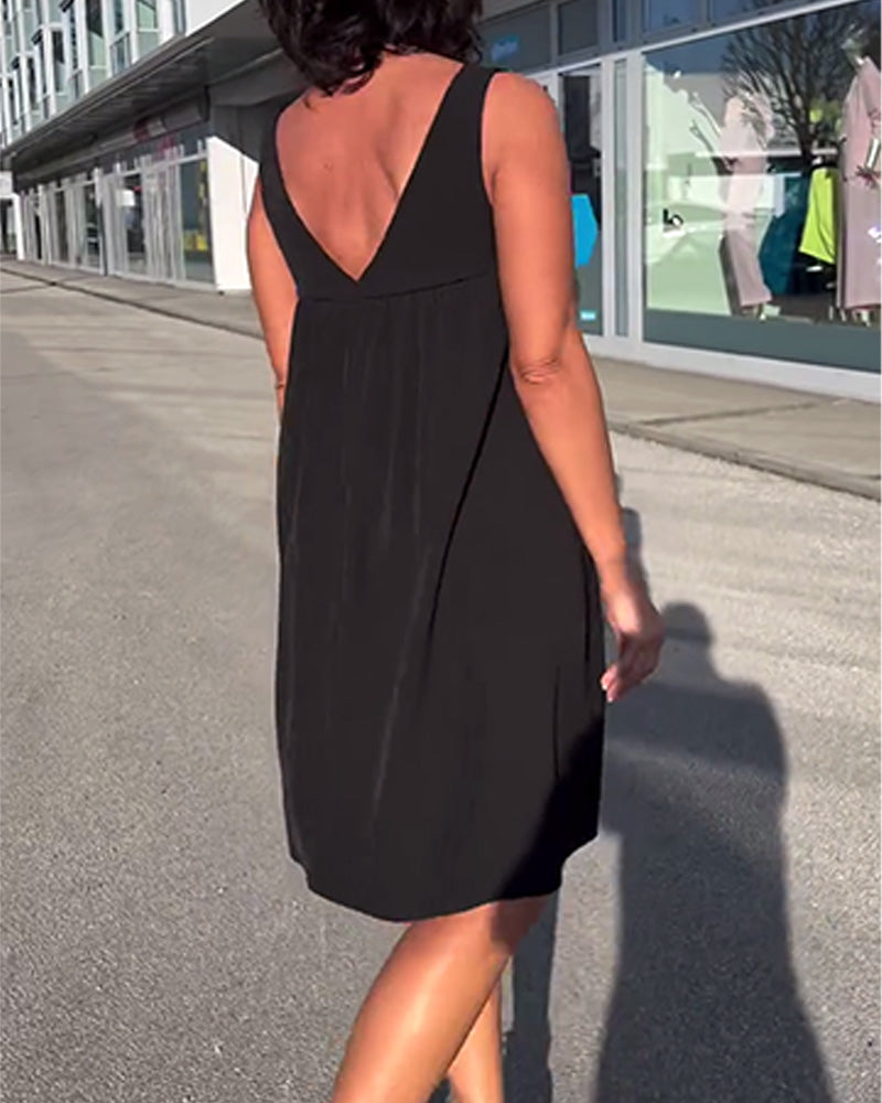 Dara™ | Women’s Sleeveless Solid Color Shift Dress