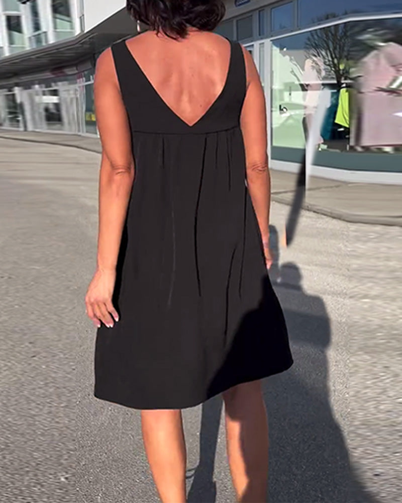 Dara™ | Women’s Sleeveless Solid Color Shift Dress