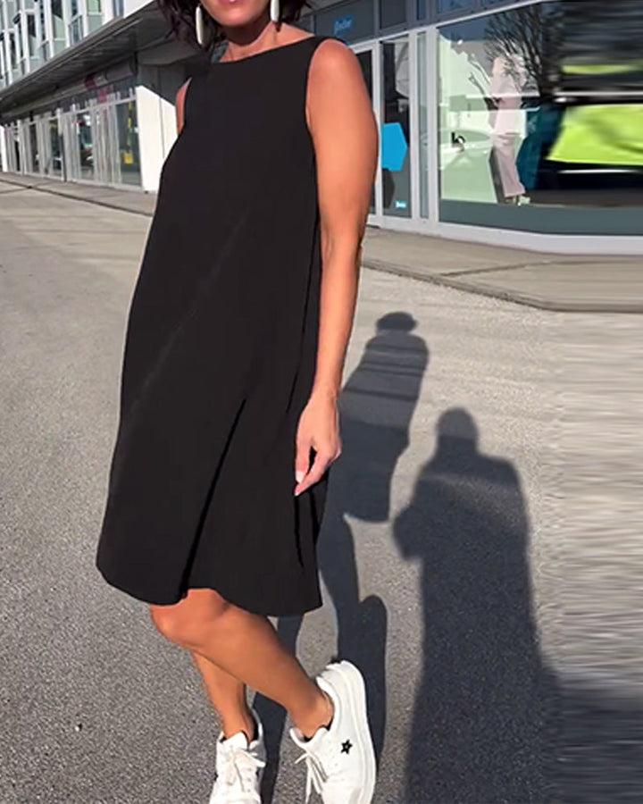 Dara™ | Women’s Sleeveless Solid Color Shift Dress